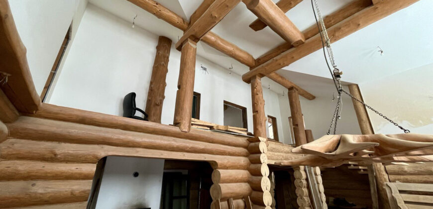 Шикарный дом с участком (98513231)